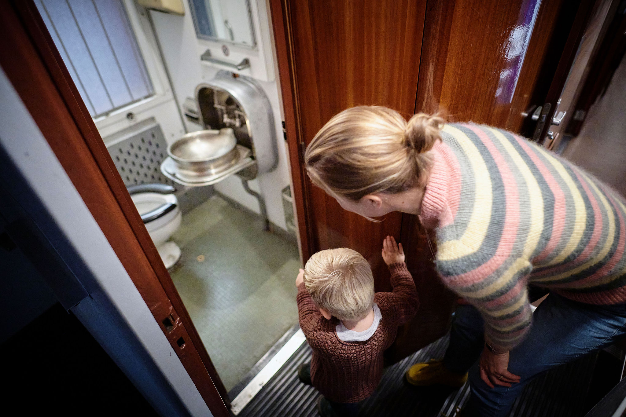 Hvordan var toiletforholdene? Og hvor lavede man mad?